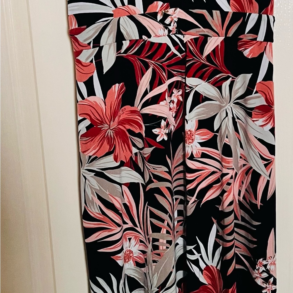 Used Enfocus Studio Long Sleeveless Dress.